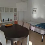 Apartamento Charming With A Tranquil Balcony Garden View Wiesbaden
