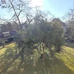 Charming With A Tranquil Balcony Garden View فيسبادن