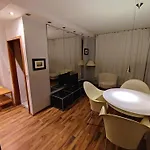 Charming With A Tranquil Balcony Garden View Apartamento Wiesbaden