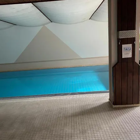 Charming With A Tranquil Balcony Garden View *