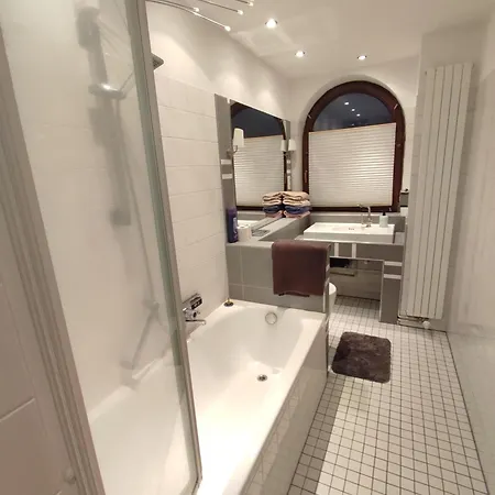 Charming With A Tranquil Balcony Garden View * 威斯巴登