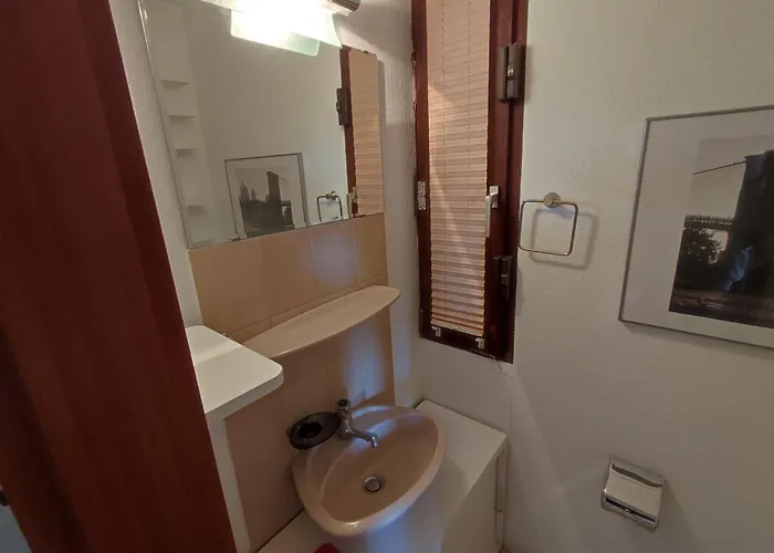 Charming With A Tranquil Balcony Garden View *