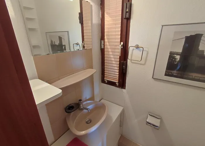 Charming With A Tranquil Balcony Garden View Висбаден