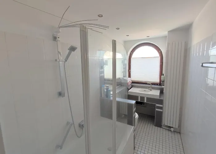 Charming With A Tranquil Balcony Garden View Апартаменты